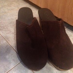 Women's Brown Suede Chunky Heel Mules Clogs